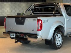 NISSAN FRONTIER 2.5 XE 4X4 CD TURBO ELETRONIC 2012/2013 GRIFFCAR MULTIMARCAS DOIS IRMÃOS / Carros no Vale
