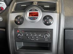 RENAULT MÉGANE 1.6 DYNAMIQUE GRAND TOUR 16V 2011/2011 GRIFFCAR MULTIMARCAS DOIS IRMÃOS / Carros no Vale