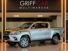 TOYOTA HILUX 2.8 SRX 4X4 CD 16V 2016/2017 GRIFFCAR MULTIMARCAS DOIS IRMÃOS / Carros no Vale