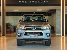 TOYOTA HILUX 2.8 SRX 4X4 CD 16V 2016/2017 GRIFFCAR MULTIMARCAS DOIS IRMÃOS / Carros no Vale