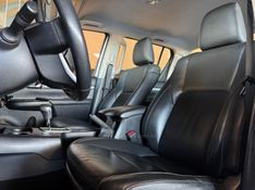 TOYOTA HILUX 2.8 SRX 4X4 CD 16V 2016/2017 GRIFFCAR MULTIMARCAS DOIS IRMÃOS / Carros no Vale