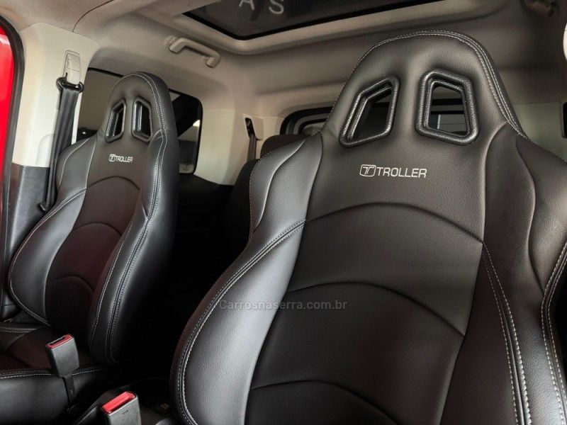 TROLLER T4 3.2 TDI 4X4 20V TURBO INTERCOOLER 2018/2018 GRIFFCAR MULTIMARCAS DOIS IRMÃOS / Carros no Vale