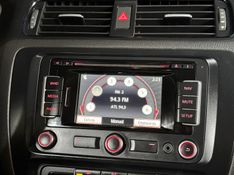VOLKSWAGEN JETTA 2.0 COMFORTLINE TIPTRONIC 2012/2013 GRIFFCAR MULTIMARCAS DOIS IRMÃOS / Carros no Vale