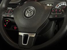 VOLKSWAGEN JETTA 2.0 COMFORTLINE TIPTRONIC 2012/2013 GRIFFCAR MULTIMARCAS DOIS IRMÃOS / Carros no Vale
