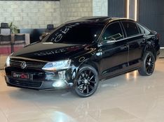 VOLKSWAGEN JETTA 2.0 COMFORTLINE TIPTRONIC 2012/2013 GRIFFCAR MULTIMARCAS DOIS IRMÃOS / Carros no Vale
