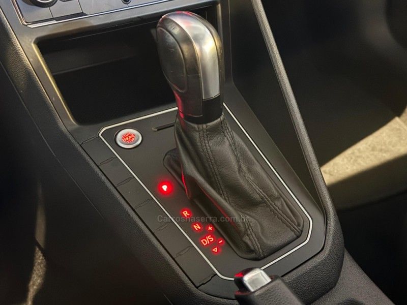 VOLKSWAGEN NIVUS 1.0 TSI HIGHLINE 2021/2021 GRIFFCAR MULTIMARCAS DOIS IRMÃOS / Carros no Vale