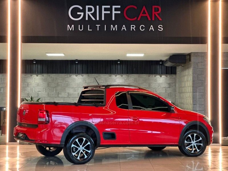 VOLKSWAGEN SAVEIRO 1.6 PEPPER CE 8V 2018/2019 GRIFFCAR MULTIMARCAS DOIS IRMÃOS / Carros no Vale