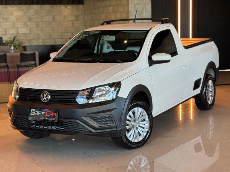 VOLKSWAGEN SAVEIRO 1.6 ROBUST CS 8V 2023/2023 GRIFFCAR MULTIMARCAS DOIS IRMÃOS / Carros no Vale