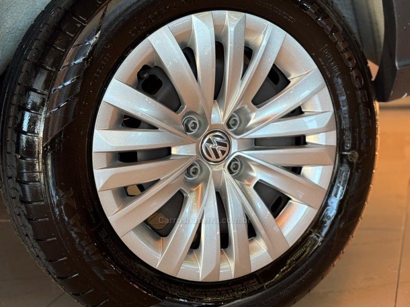 VOLKSWAGEN SAVEIRO 1.6 ROBUST CS 8V 2023/2023 GRIFFCAR MULTIMARCAS DOIS IRMÃOS / Carros no Vale