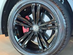 VOLKSWAGEN TIGUAN 2.0 ALLSPACE R-LINE 350 TSI 4X4 2020/2020 GRIFFCAR MULTIMARCAS DOIS IRMÃOS / Carros no Vale