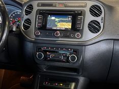 VOLKSWAGEN TIGUAN 2.0 TSI 16V TURBO TIPTRONIC 2011/2012 GRIFFCAR MULTIMARCAS DOIS IRMÃOS / Carros no Vale