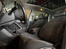 VOLKSWAGEN TIGUAN 2.0 TSI 16V TURBO TIPTRONIC 2011/2012 GRIFFCAR MULTIMARCAS DOIS IRMÃOS / Carros no Vale