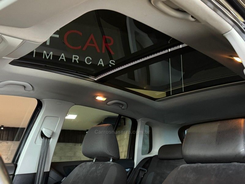 VOLKSWAGEN TIGUAN 2.0 TSI 16V TURBO TIPTRONIC 2011/2012 GRIFFCAR MULTIMARCAS DOIS IRMÃOS / Carros no Vale