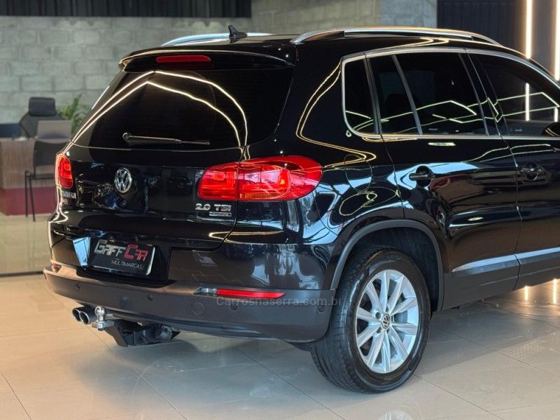 VOLKSWAGEN TIGUAN 2.0 TSI 16V TURBO TIPTRONIC 2011/2012 GRIFFCAR MULTIMARCAS DOIS IRMÃOS / Carros no Vale