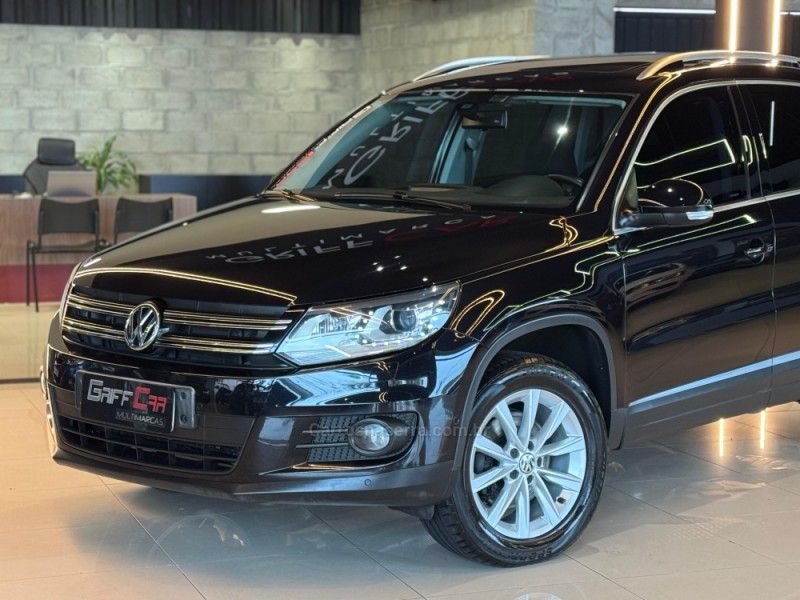 VOLKSWAGEN TIGUAN 2.0 TSI 16V TURBO TIPTRONIC 2011/2012 GRIFFCAR MULTIMARCAS DOIS IRMÃOS / Carros no Vale