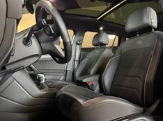 VOLKSWAGEN TIGUAN 2.0 TSI R-LINE 16V TURBO TIPTRONIC 2024/2024 GRIFFCAR MULTIMARCAS DOIS IRMÃOS / Carros no Vale
