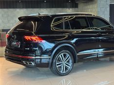 VOLKSWAGEN TIGUAN 2.0 TSI R-LINE 16V TURBO TIPTRONIC 2024/2024 GRIFFCAR MULTIMARCAS DOIS IRMÃOS / Carros no Vale