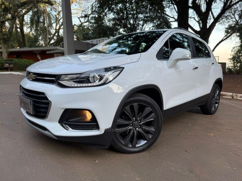 CHEVROLET TRACKER 1.4 16V PREMIER TURBO 2018/2018 KASPER VEÍCULOS DOIS IRMÃOS / Carros no Vale
