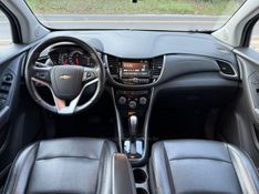 CHEVROLET TRACKER 1.4 16V PREMIER TURBO 2018/2018 KASPER VEÍCULOS DOIS IRMÃOS / Carros no Vale