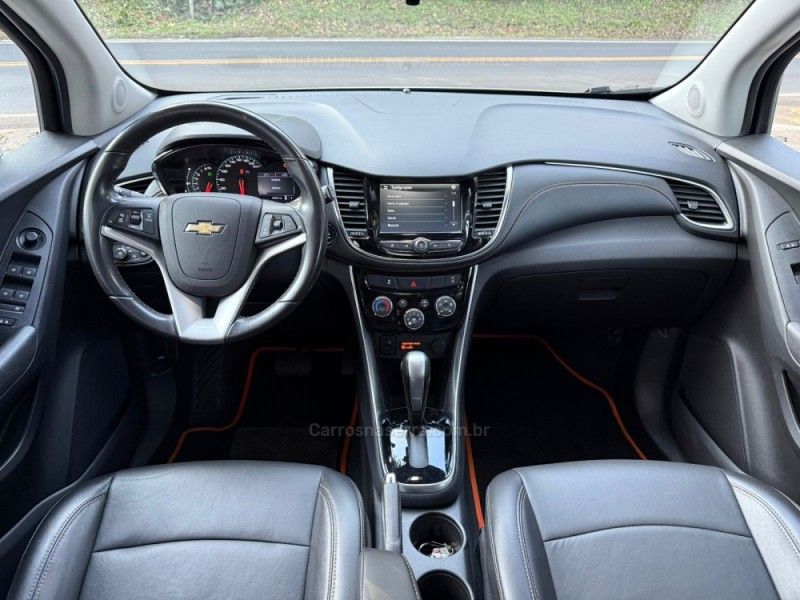 CHEVROLET TRACKER 1.4 16V PREMIER TURBO 2019/2019 KASPER VEÍCULOS DOIS IRMÃOS / Carros no Vale