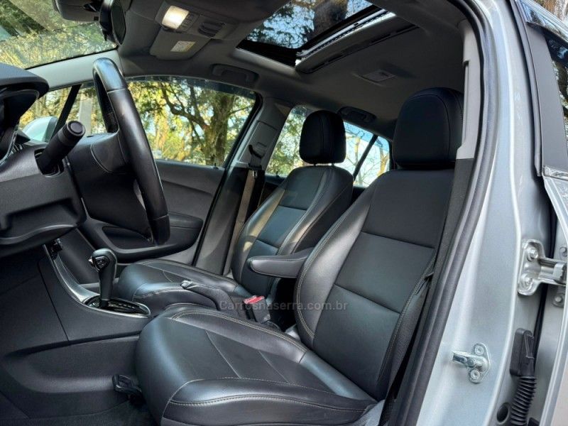 CHEVROLET TRACKER 1.4 16V PREMIER TURBO 2019/2019 KASPER VEÍCULOS DOIS IRMÃOS / Carros no Vale