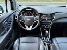 CHEVROLET TRACKER 1.4 16V PREMIER TURBO 2018/2018 KASPER VEÍCULOS DOIS IRMÃOS / Carros no Vale