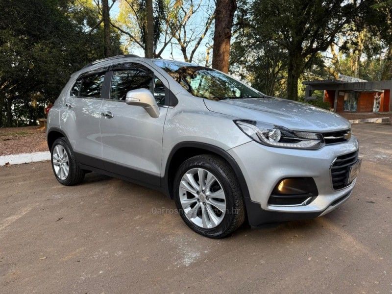CHEVROLET TRACKER 1.4 16V PREMIER TURBO 2019/2019 KASPER VEÍCULOS DOIS IRMÃOS / Carros no Vale