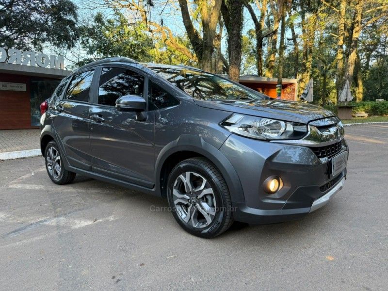 HONDA WRV 1.5 16V FLEXONE EX CVT 2018/2018 KASPER VEÍCULOS DOIS IRMÃOS / Carros no Vale