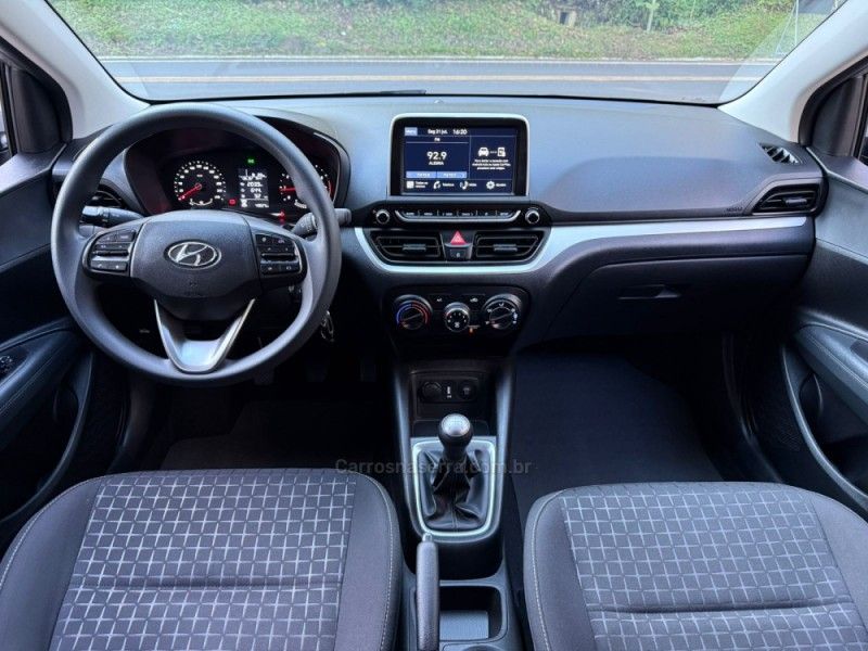 HYUNDAI HB20 1.0 COMFORT PLUS 12V 2023/2024 KASPER VEÍCULOS DOIS IRMÃOS / Carros no Vale
