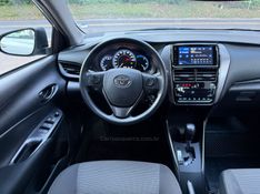 TOYOTA YARIS 1.5 XL PLUS CONNECT 16V 2024/2024 KASPER VEÍCULOS DOIS IRMÃOS / Carros no Vale