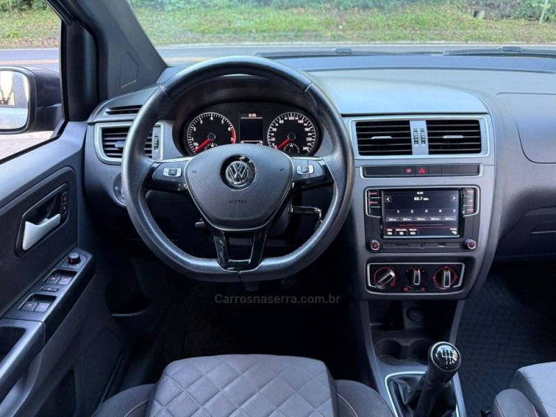 VOLKSWAGEN FOX 1.6 MSI XTREME 8V 2019/2019 KASPER VEÍCULOS DOIS IRMÃOS / Carros no Vale