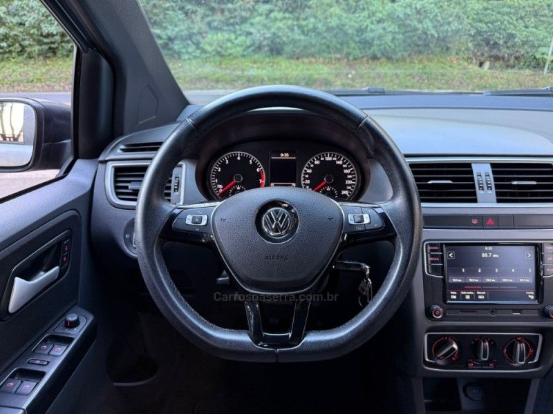 VOLKSWAGEN FOX 1.6 MSI XTREME 8V 2019/2019 KASPER VEÍCULOS DOIS IRMÃOS / Carros no Vale