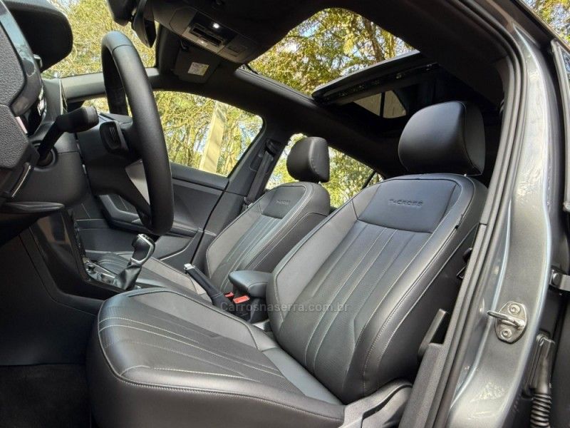 VOLKSWAGEN T-CROSS 1.4 HIGHLINE TSI 16V 2024/2025 KASPER VEÍCULOS DOIS IRMÃOS / Carros no Vale