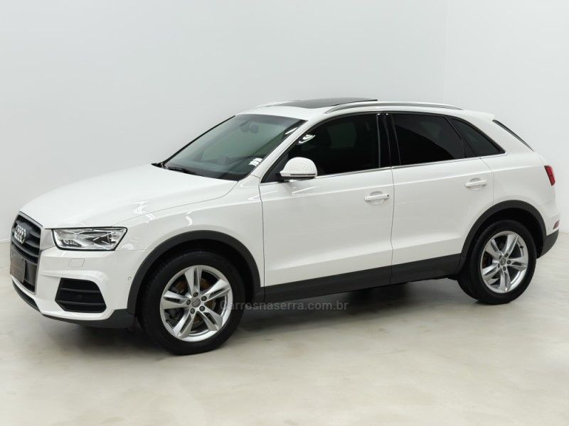 AUDI Q3 1.4 TFSI PRESTIGE PLUS S TRONIC 2018/2019 FOCAR VEÍCULOS CAXIAS DO SUL / Carros no Vale