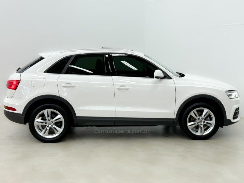 AUDI Q3 1.4 TFSI PRESTIGE PLUS S TRONIC 2018/2019 FOCAR VEÍCULOS CAXIAS DO SUL / Carros no Vale