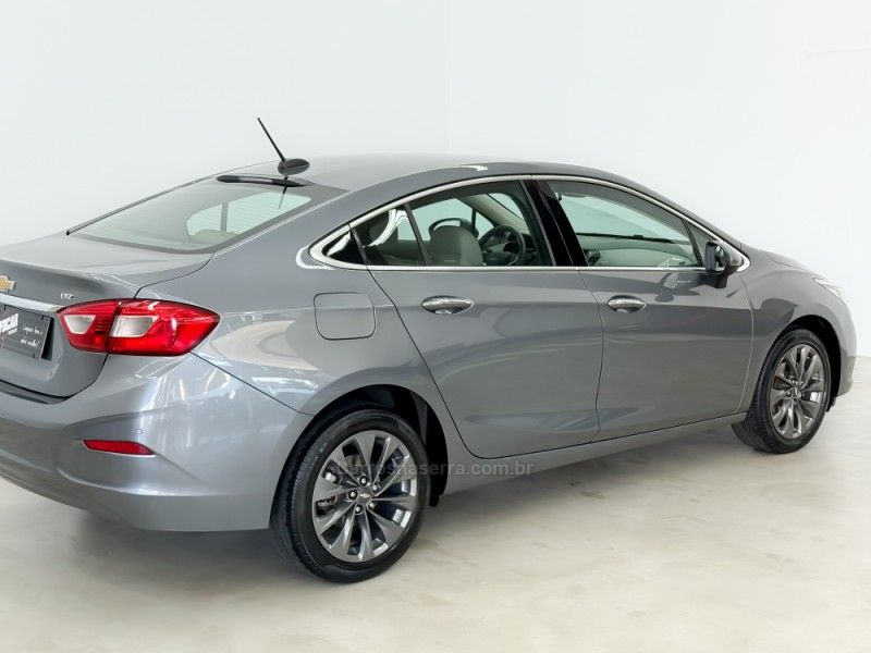 CHEVROLET CRUZE 1.4 TURBO LTZ 16V 2019/2019 FOCAR VEÍCULOS CAXIAS DO SUL / Carros no Vale