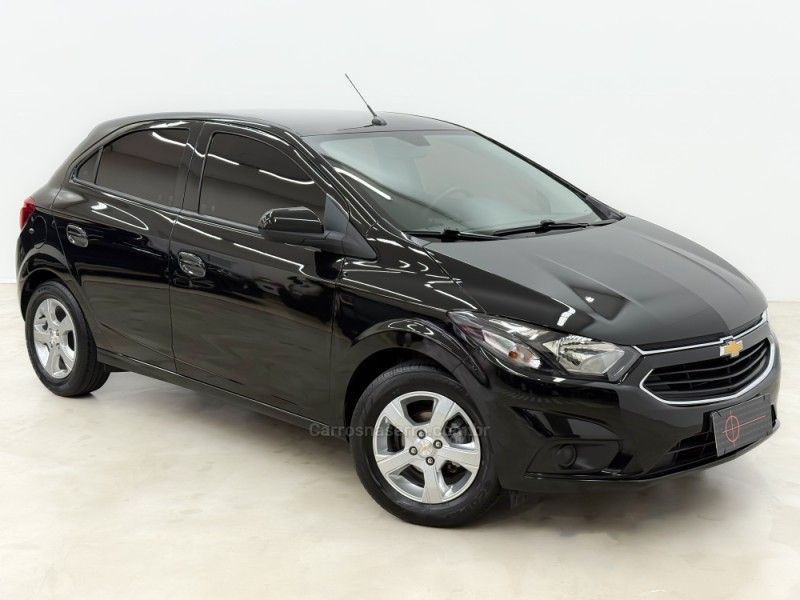 CHEVROLET ONIX 1.4 MPFI LT 8V 2018/2019 FOCAR VEÍCULOS CAXIAS DO SUL / Carros no Vale