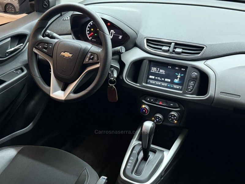 CHEVROLET ONIX 1.4 MPFI LT 8V 2018/2019 FOCAR VEÍCULOS CAXIAS DO SUL / Carros no Vale
