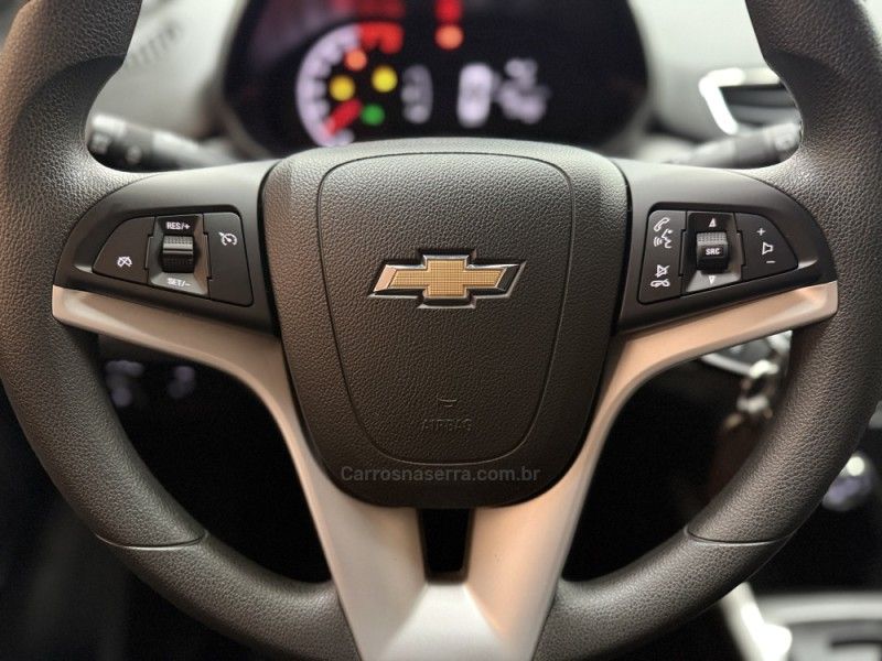 CHEVROLET ONIX 1.4 MPFI LT 8V 2018/2019 FOCAR VEÍCULOS CAXIAS DO SUL / Carros no Vale