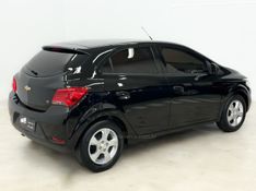 CHEVROLET ONIX 1.4 MPFI LT 8V 2018/2019 FOCAR VEÍCULOS CAXIAS DO SUL / Carros no Vale