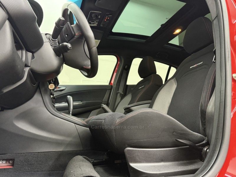 FIAT BRAVO 1.8 SPORTING 16V AUTOMATIZADO 2013/2014 FOCAR VEÍCULOS CAXIAS DO SUL / Carros no Vale