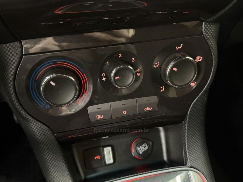 FIAT BRAVO 1.8 SPORTING 16V AUTOMATIZADO 2013/2014 FOCAR VEÍCULOS CAXIAS DO SUL / Carros no Vale