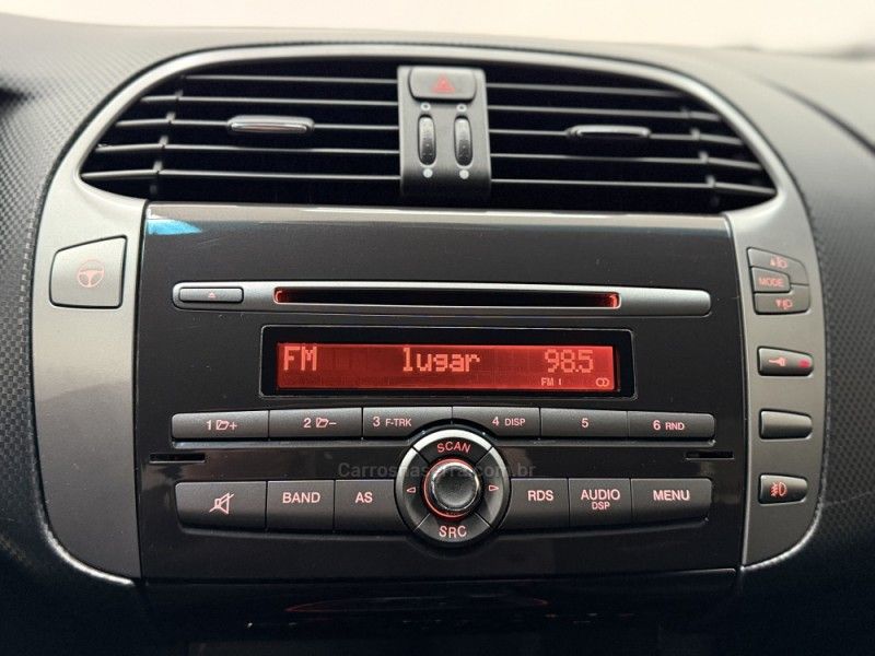 FIAT BRAVO 1.8 SPORTING 16V AUTOMATIZADO 2013/2014 FOCAR VEÍCULOS CAXIAS DO SUL / Carros no Vale