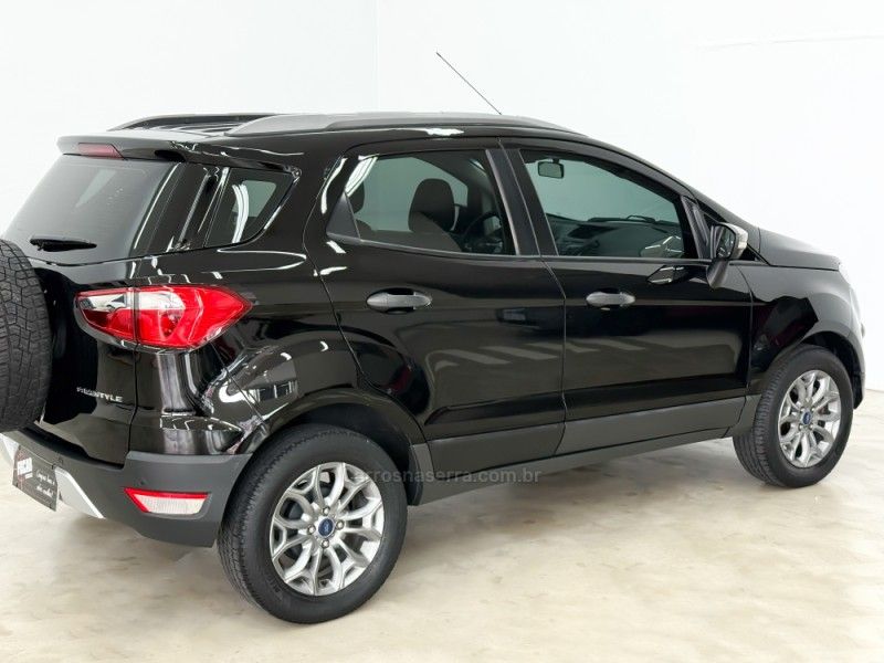 FORD ECOSPORT 1.6 FREESTYLE 16V 2015/2016 FOCAR VEÍCULOS CAXIAS DO SUL / Carros no Vale