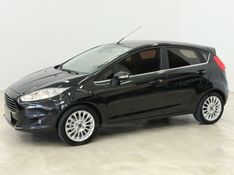 FORD FIESTA 1.6 TITANIUM HATCH 16V 2014/2015 FOCAR VEÍCULOS CAXIAS DO SUL / Carros no Vale