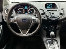 FORD FIESTA 1.6 TITANIUM HATCH 16V 2014/2015 FOCAR VEÍCULOS CAXIAS DO SUL / Carros no Vale