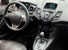 FORD FIESTA 1.6 TITANIUM HATCH 16V 2014/2015 FOCAR VEÍCULOS CAXIAS DO SUL / Carros no Vale