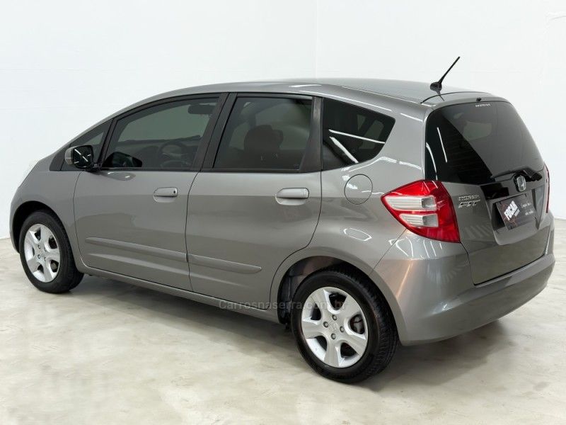 HONDA FIT 1.4 LXL 16V 2011/2012 FOCAR VEÍCULOS CAXIAS DO SUL / Carros no Vale