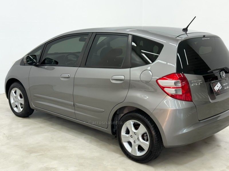 HONDA FIT 1.4 LXL 16V 2011/2012 FOCAR VEÍCULOS CAXIAS DO SUL / Carros no Vale
