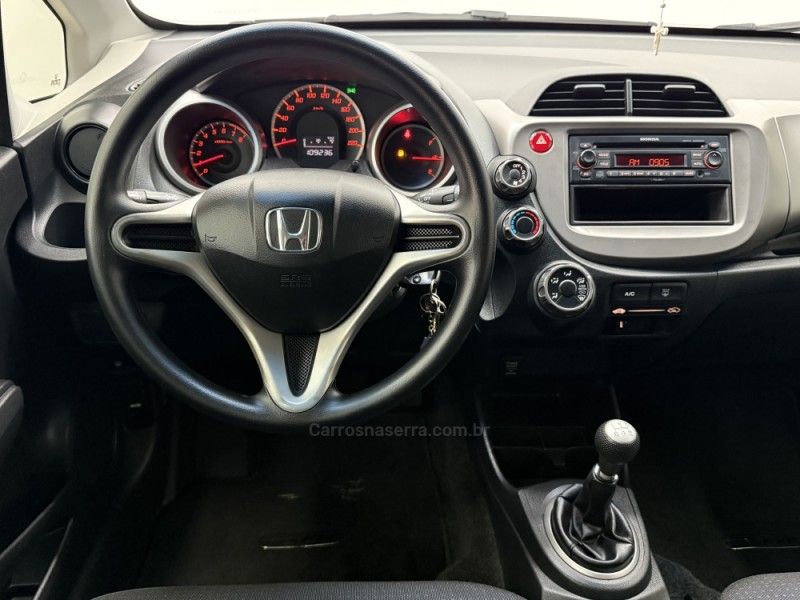 HONDA FIT 1.4 LXL 16V 2011/2012 FOCAR VEÍCULOS CAXIAS DO SUL / Carros no Vale